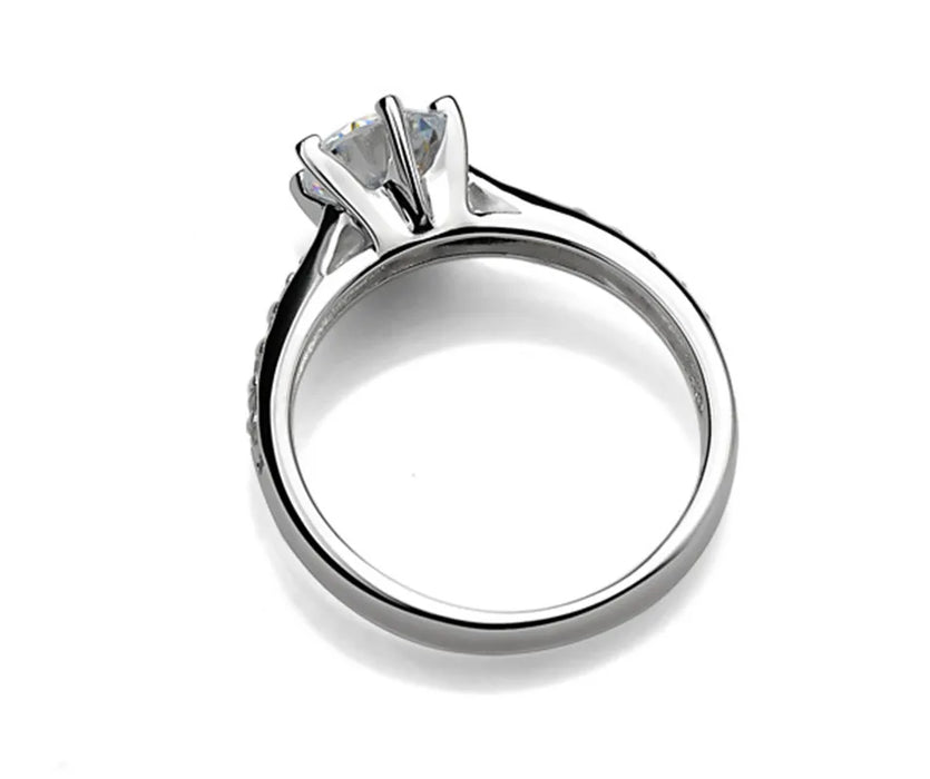 Luxury 925 Sterling Silver Ring with diamond